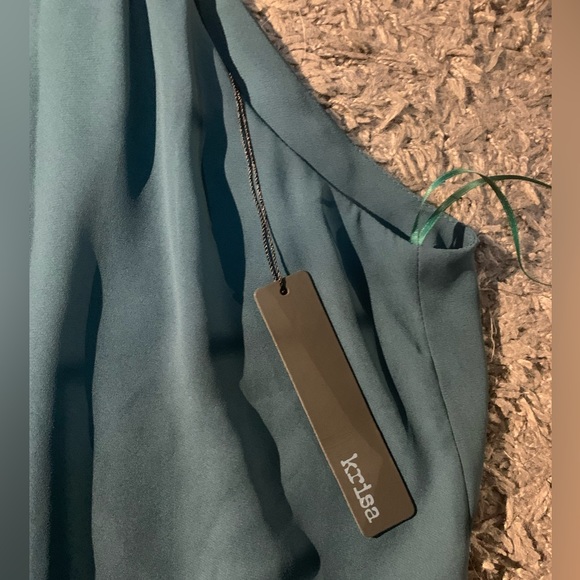 NWT Krisa Halter Asymmetrical Ruffle Mini XS - Picture 14 of 16